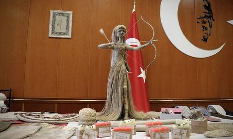 Kenevir Lifleri ile Kadınların Sanat Yolculuğu