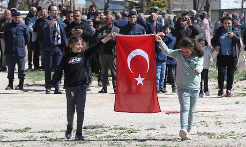 Konyalı Öğrencilerin Helikopter Görme Hayali Gerçek Oldu