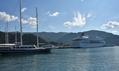 Marmaris'e Sezonun İlk Kruvaziyeri Geldi
