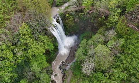 Ohtamış Şelalesi'nin Doğa Mucizesi