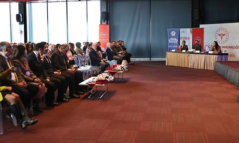 Samsun'da Doğal Olan Normal Doğum Sempozyumu Gerçekleştirildi