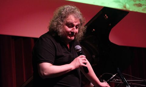 Tuluyhan Uğurlu Karabük'te Muhteşem Bir Konser Verdi