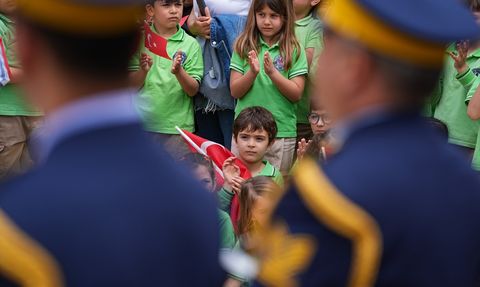 Urla'da 23 Nisan Coşkusu: Hava Eğitim Komutanlığı Bandosu Konseri