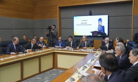 VakıfBank'ta Sürdürülebilir Büyüme ve Başarılar TBMM KİT Komisyonunda Görüldü