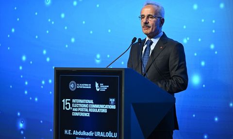 Dijital Dönüşüm: Kargo ve Posta Sektöründeki Başarılar