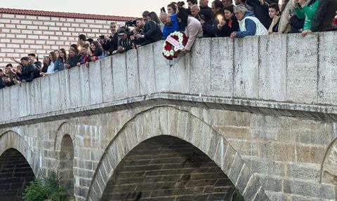 Edirne'deki Kakava ve Hıdırellez Şenlikleri Renkli Görüntülere Sahne Oldu