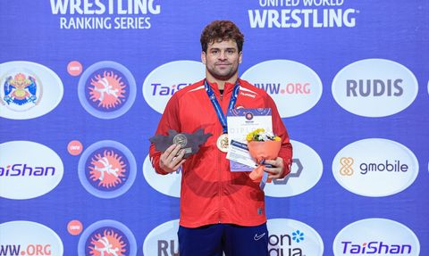 Osman Göçen Moğolistan'da Şampiyonluğa Ulaştı