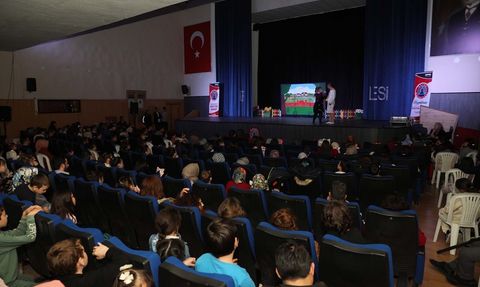 Samsun'da 'Portakal Çocuk' Tiyatrosu