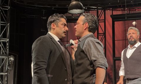 Trabzon'da '12 Öfkeli' Tiyatrosu Sahnelendi