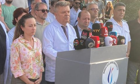 Manisa Büyükşehir Belediye Başkanı Ferdi Zeyrek Hayatını Kaybetti