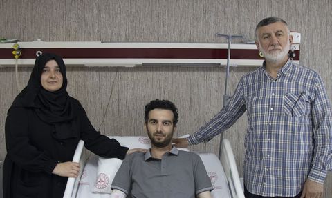 Rize'de Aort Yırtığı Hibrit Yöntemle Tedavi Edildi