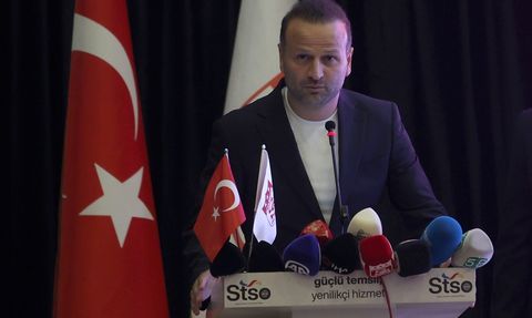 Sivasspor Yeni Teknik Direktörü Osman Zeki Korkmaz ile Anlaştı