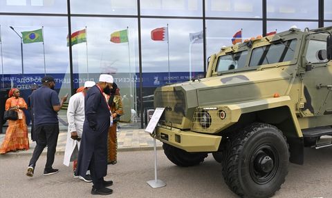 St. Petersburg Uluslararası Ekonomi Forumu Başladı