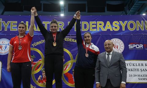 Türkiye Halter Şampiyonası'nda Ödüller Sahiplerini Buldu
