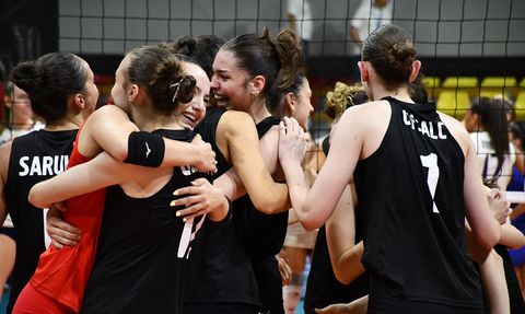 18 Yaş Altı Kadın Voleybol Milli Takımı'nın EYOF 2025 Zaferi