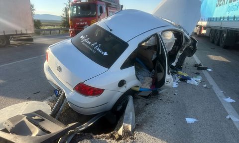 Afyonkarahisar'da Trajik Trafik Kazası: Üsteğmen Hayatını Kaybetti