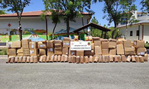 Aksaray'da 9 Ton Kaçak Tütün Ele Geçirildi