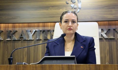Antalya Büyükşehir Belediyesi'nde Yeni Başkanvekili Büşra Özdemir