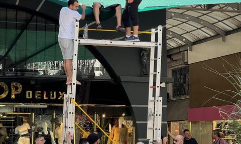 Antalya'da Balkondan Düşme Olayı