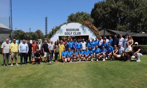 Armada Praxis Yalıkavak Hentbol Takımı Yeni Yönetimiyle Tanıştı