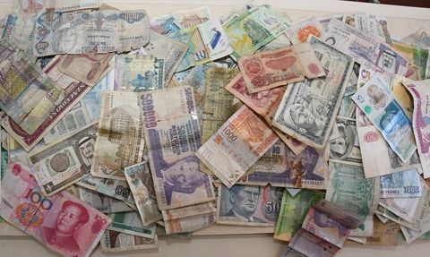 Dededen Toruna Geçen Banknot Koleksiyonu Gümüşhane'de Sergileniyor