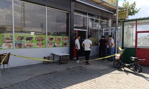 Diyarbakır'da Kardeşler Arasında Silahlı Kavga: 2 Yaralı