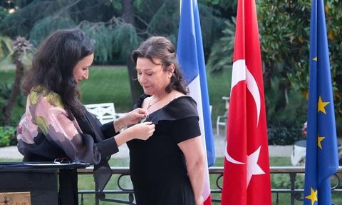 Doç. Dr. Leman Figen Yılmaz'a Fransa'dan Onur Nişanı