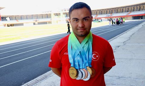 Down Sendromlu Abdullah İnan Atletizmde Altın Madalyalara Koşuyor