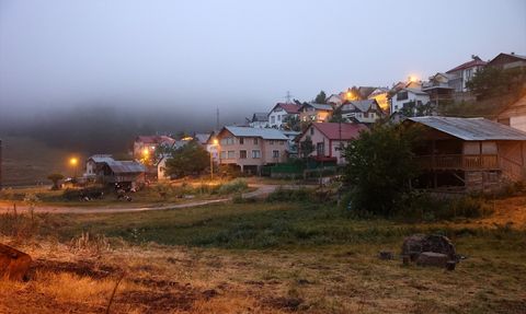 Eğriçimen Yaylası'nda Soğuk Hava ve Yağmur Etkili