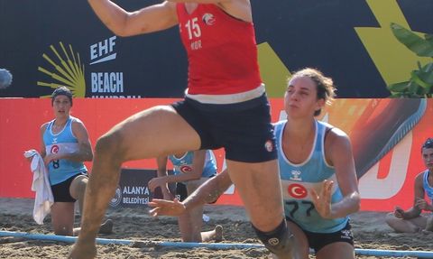 EHF Avrupa Plaj Hentbol Şampiyonası Antalya'da Başladı