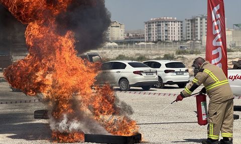 Elektrikli Araç Yangınlarına Özel Çözüm Geliştirildi