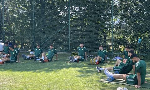 Esenler Erokspor'un Bolu Kampı Devam Ediyor