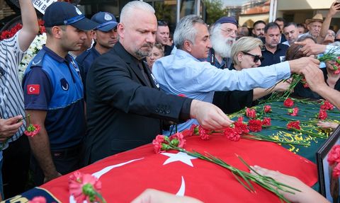 Eski Menemen Belediye Başkanı Tahir Şahin Son Yolculuğuna Uğurlandı