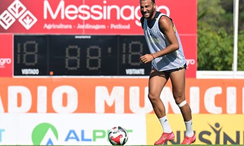 Fenerbahçe Kamp Çalışmalarına Devam Ediyor