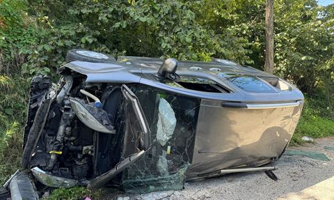 Giresun'da Yamaçtan Yuvarlanan Araçta 4 Yaralı