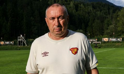 Göztepe Teknik Direktörü Stoilov, Yeni Sezon Hazırlıklarından Memnun Değil