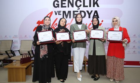 Hatay'da Gençlik ve Medya Akademisi Sertifika Töreni