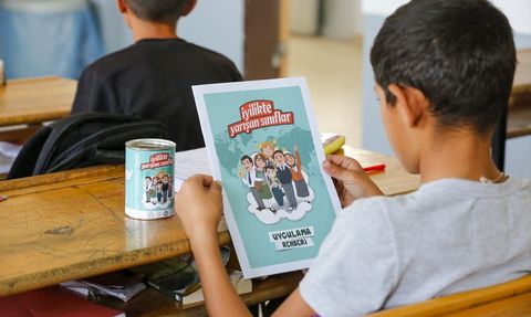 İHH'nın İyilikte Yarışan Sınıflar Projesi İle 11 Bin 608 Yetime Destek