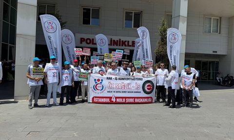 İstanbul'da Öz Sağlık-İş Sendikası'ndan Kamu İşçilerine Destek Eylemi