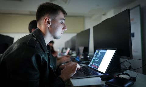 İyiliği Kodlayanlar ile Depremzedelere Umut