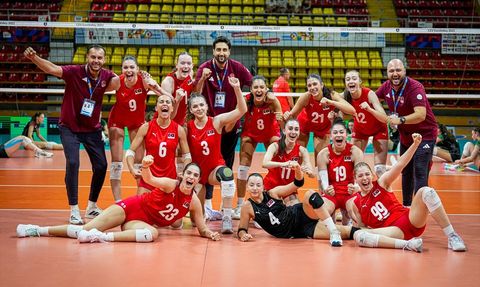 Kadın Voleybol Genç Milli Takımı EYOF 2025'te Finale Yükseldi