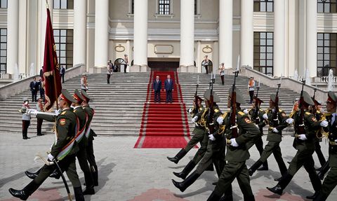 Kırgızistan ve Tacikistan Arasında İlişkiler Gelişiyor