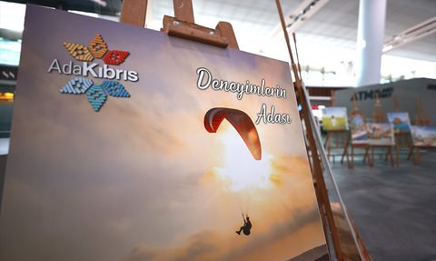 KKTC'den Mersin'de 'Ada Kıbrıs' Sergisi Ziyareti