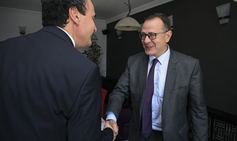 Kosova Başbakanı Kurti, Türkiye Büyükelçisi ile İşbirliği Toplantısı Düzenledi