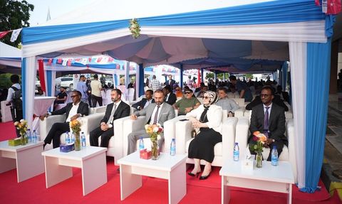 Mogadişu'da Mezuniyet Sevinci