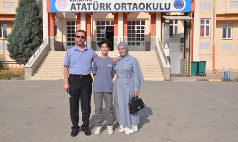 Münir Salihoğlu Hedefini Belirledi: Doktor Olacak!