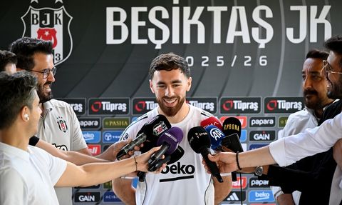 Orkun Kökçü Beşiktaş'ta Heyecan Dolu İlk Günlerini Yaşıyor