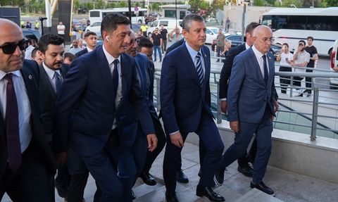 Özgür Özel, Sözcü TV'ye Yayın Durdurma Cezaevi Hakkında Açıklamalarda Bulundu