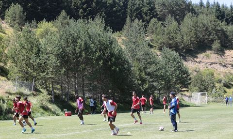 Pendikspor'un Yeni Sezon Hazırlıkları Bolu'da Devam Ediyor