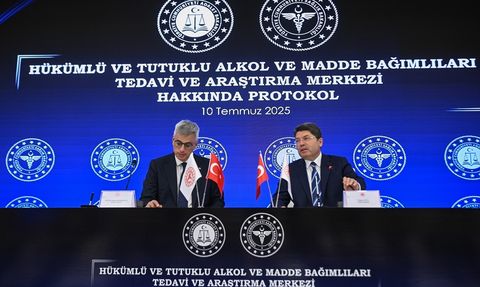 Sağlık ve Adalet Bakanlığı İş Birliği ile Bağımlılar İçin Tedavi Merkezleri Kuruluyor